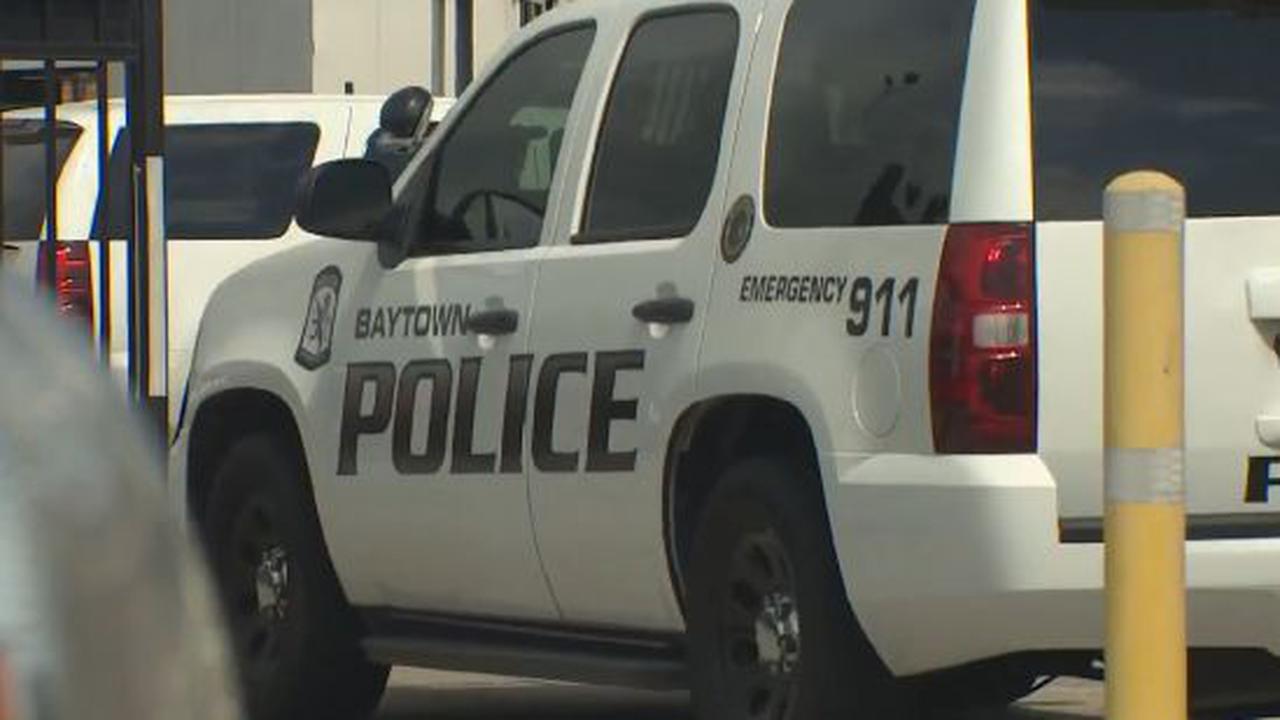 So This Cop Made Tickets Disappear In Exchange For Nude Pics