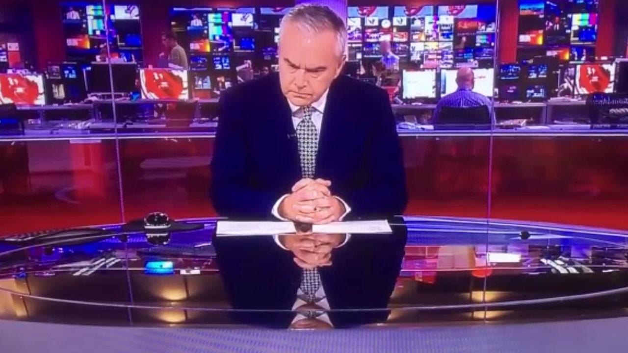 Awkward Dead Air As Newscaster Misses His Cue By Nearly Three Minutes
