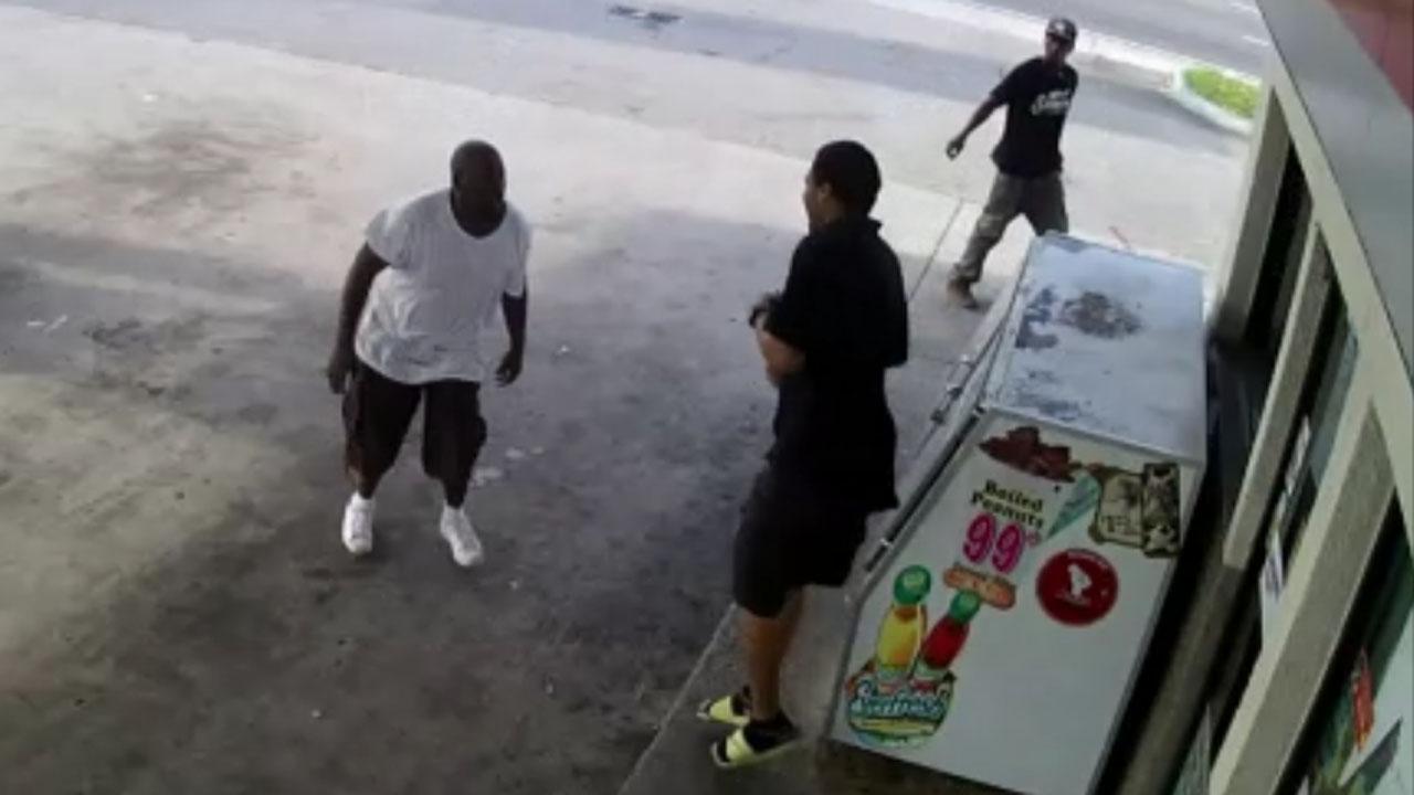Badass store clerk brawls with beer thieves