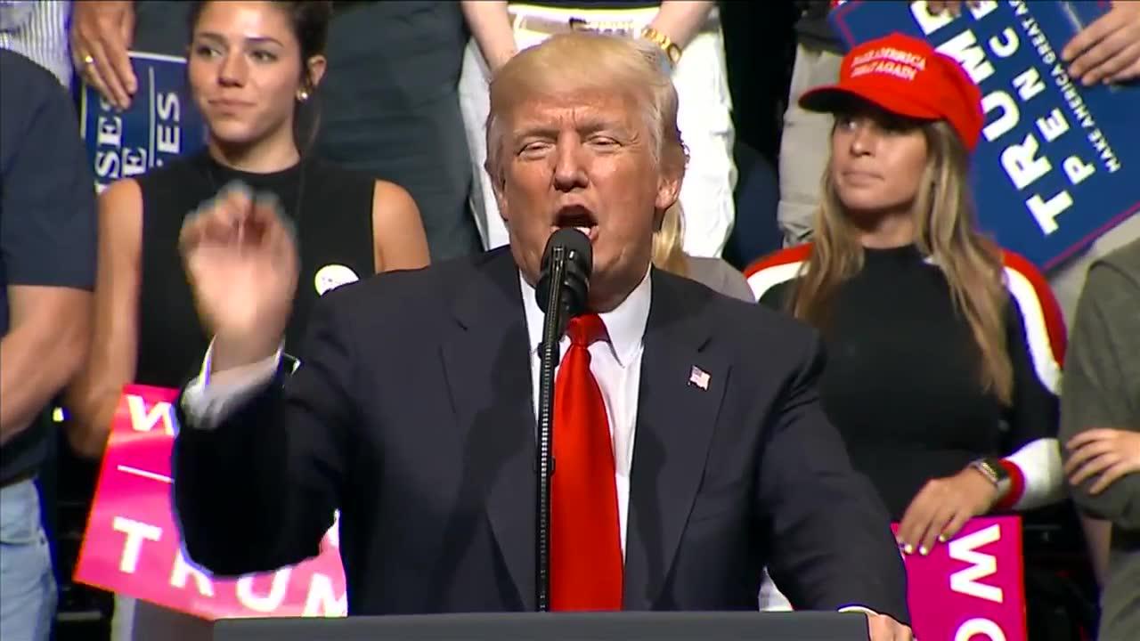 Trump touts size of crowd at his rally